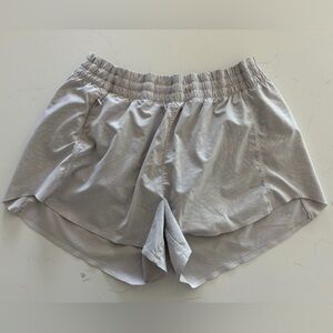 Athleta Light Gray Printed Hustle Shorts
